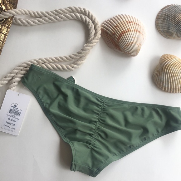 Body Glove | Eclipse Surf Rider Bottom in Cactus - Picture 5 of 7